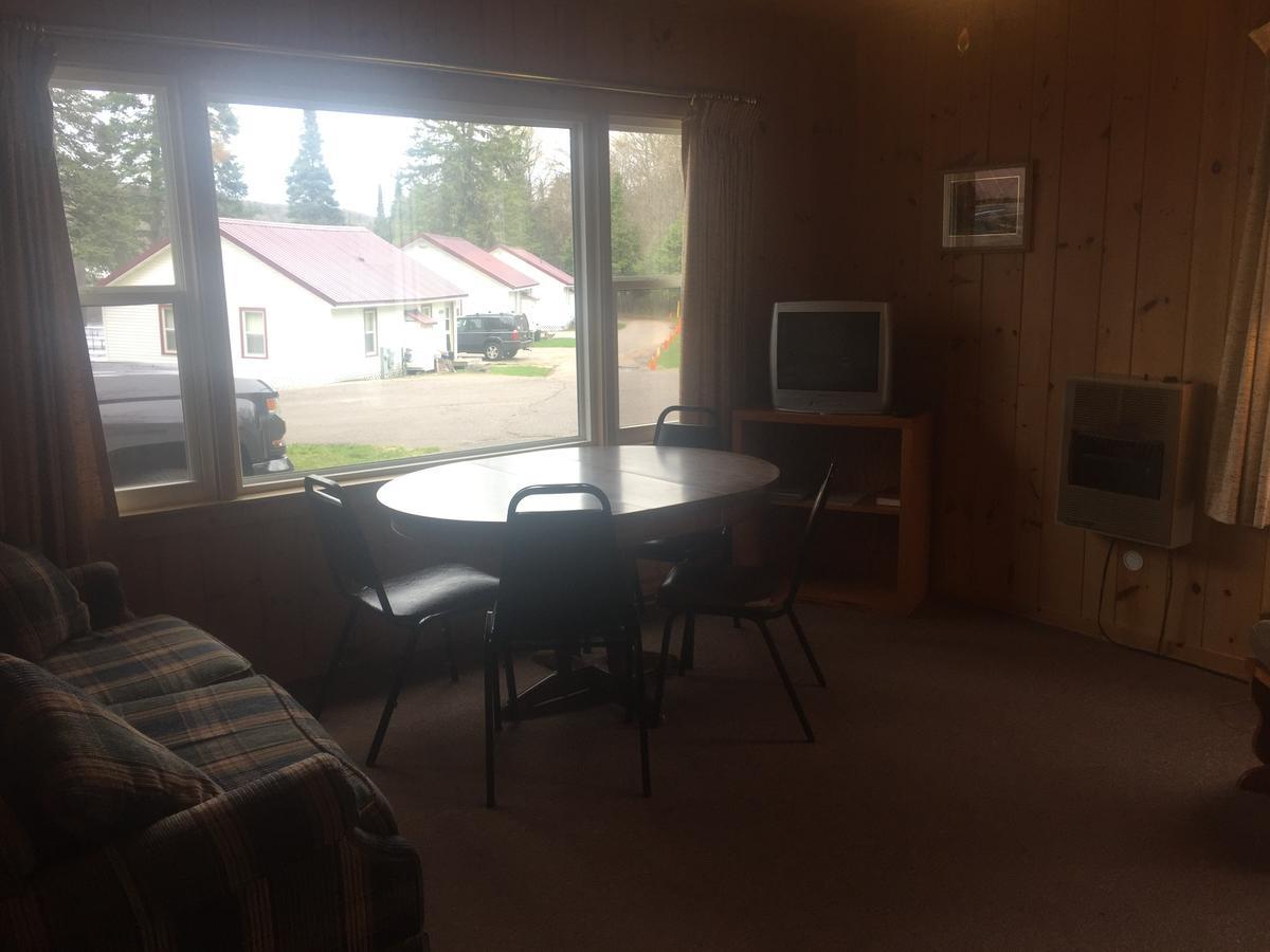 Thunder Bay Resort Llc. Phelps Bagian luar foto